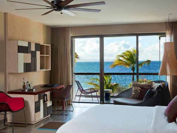 Bedroom Ocean View Balcony Idea